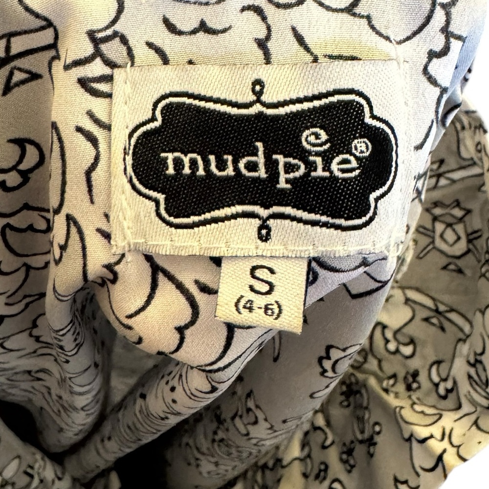 Mudpie Gray & White Ruffled Neck Blouse size Small (4-6) - Picture 2 of 8